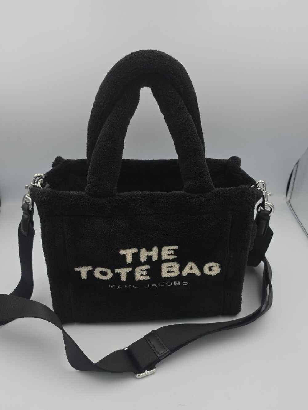 Marc Jacobs Black/White Sherpa Terry Cloth "The Tote Bag" Small Tote (EUC)🖤🤍🖤 - Picture 2 of 11